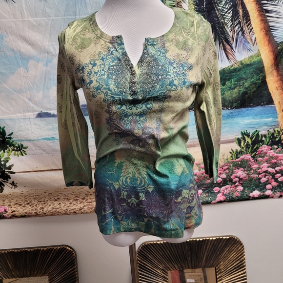 One World, Live and let live tshirt - Picture 2 of 2